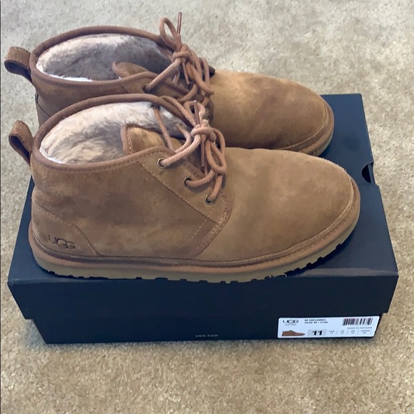 Men’s uggs - Picture 1 of 3
